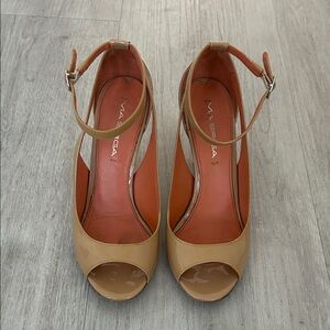Via Spiga Tan Peep-Toe Heels